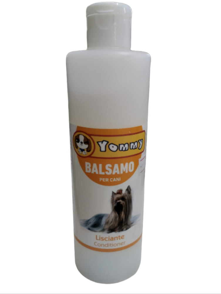 Balsamo per cani YOMMY ricco di Omega 6, omega 3, proteine e vitamine. Lascia il pelo gradevolmente morbido.Modo d'uso:dopo aver lavato con uno shampoo risciacquato applicare 3/5 gr di prodotto (a seconda della stazza) sul manto bagnato, massaggiare per qualche minuto, quindi risciacquare ed asciugare.