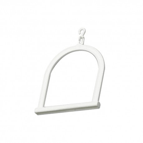 Altalena piccola in plastica usata per far divertire gli amici pelosetti. Prsenta un gancio ed una forma a camana, perfetto per agganciare per qualsiasi tipologia di gabbia