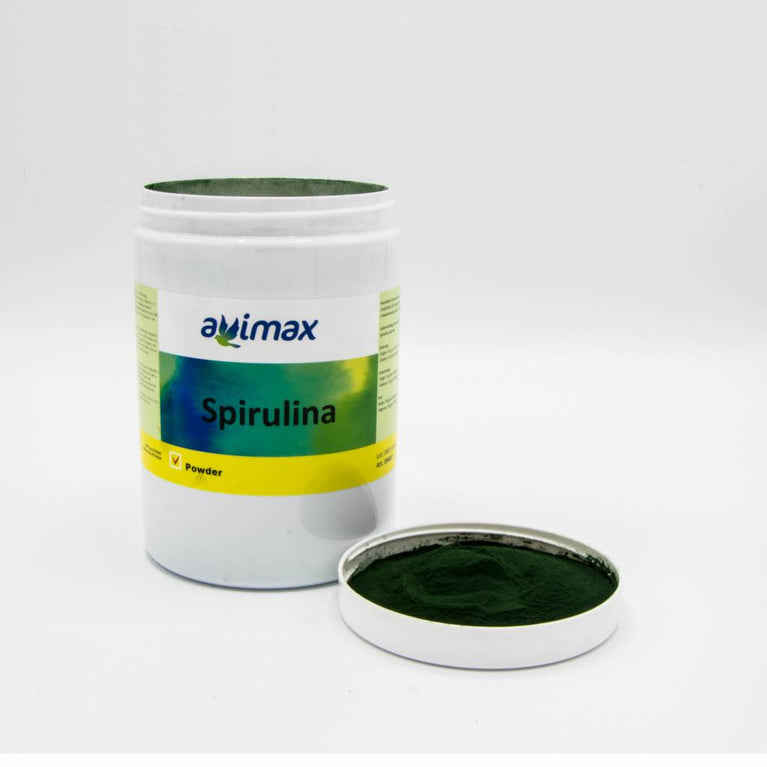 AviMax Forte Spirulina: alga microscopica verde a spirale con alto profilo nutrizionale. Contiene vitamine, minerali, aminoacidi, omega-3 e antiossidanti. Fonte proteica vegetale completa (+- 65,0%). Potenzia il sistema immunitario e fornisce energia.