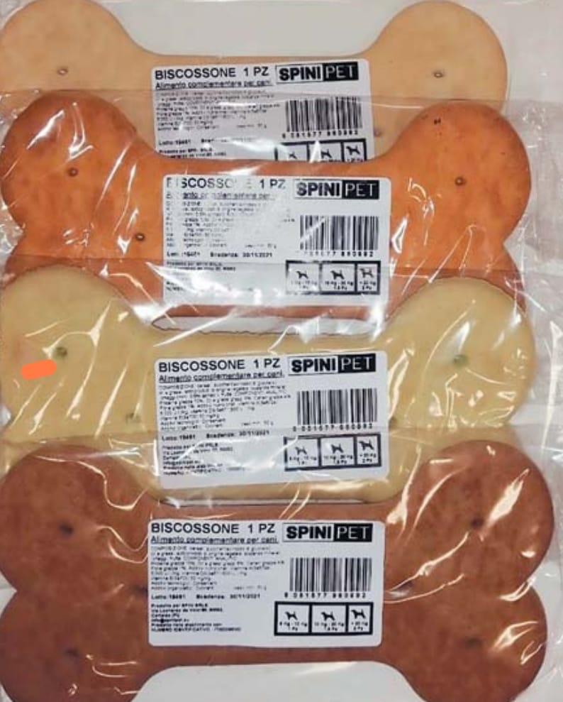 BISCOSSONE GUSTI CASUALI. Senza farine di origine animale. Arricchito con vitamine A, D3 ed E. Con aggiunta di minerali Senza zucchero semolato. Bilanciato e digeribile