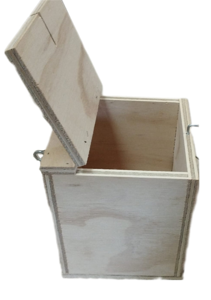 NIDO IN LEGNO COCORITE INGLESI