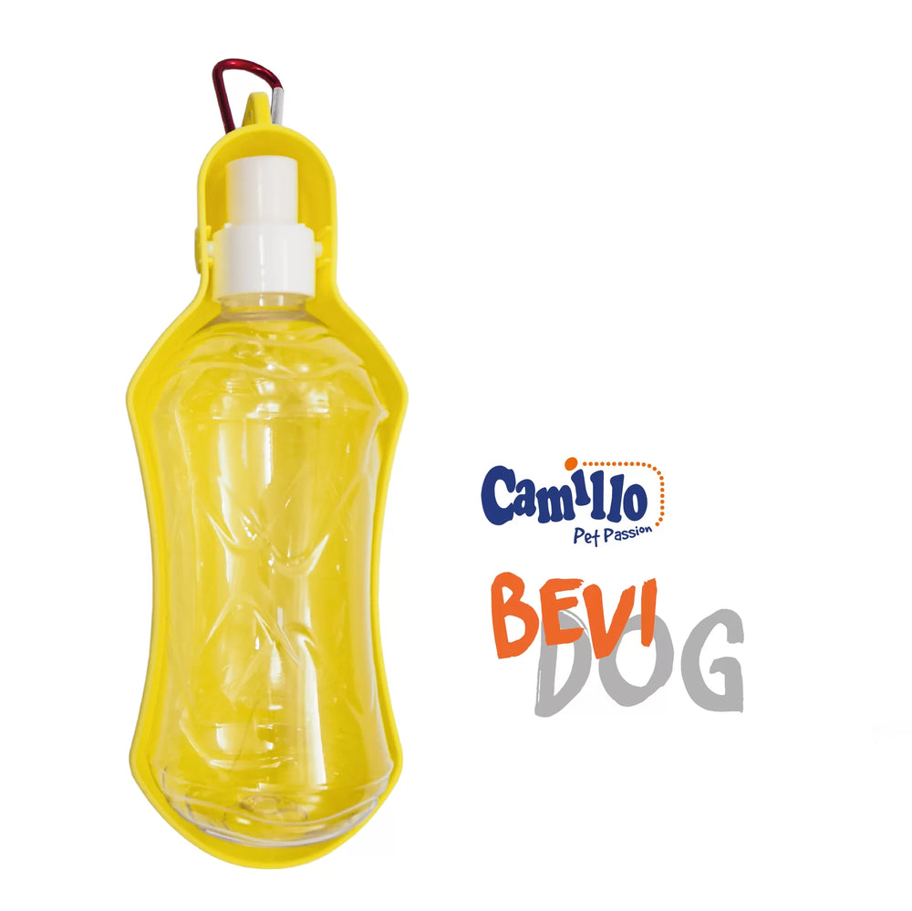 Bevi Dog è una borraccia in plastica con recipiente, richiudibile su se stesso, per avere sempre a portata di mano l’acqua per il tuo cane. Comoda e leggera, dotata di moschettone per agganciarla allo zaino o alla borsa. Disponibile in 2 misure.  PICCOLA : 300ML GRANDE : 500ML. Disponibile in diverse colorazioni. Colorazione gialla